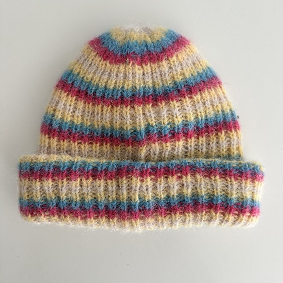 Supreme Beanie White Loose Stripe FW23 Alpaca Wool Knit Streetwear Skater Hype - Picture 2 of 5